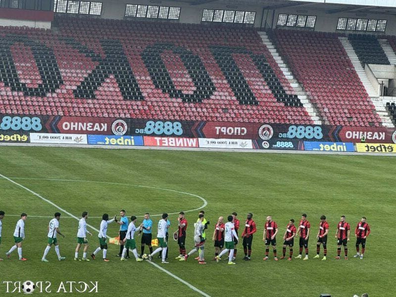 Хикс в Надежда! Ще има ли още раздели в Локомотив?