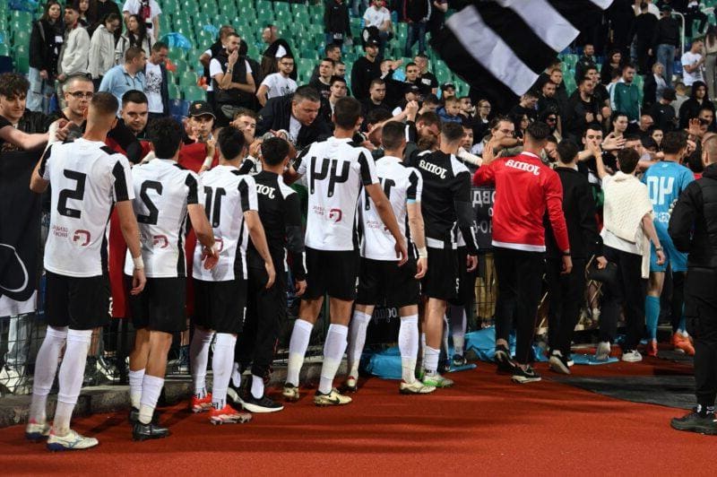 Локомотив Пловдив благодари на феновете си