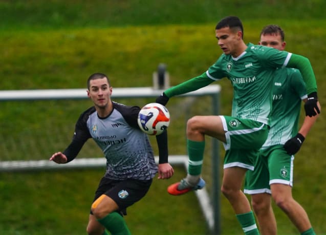 Лудогорец III завърши с трудна победа годината