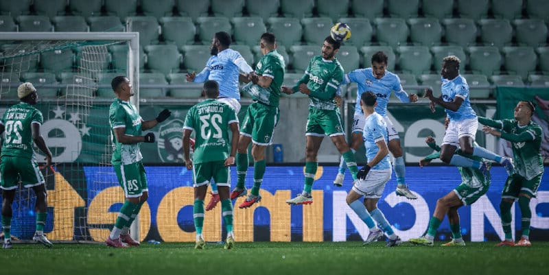 „Ас“ отписа Лудогорец от битката за титлата: Левски доминира