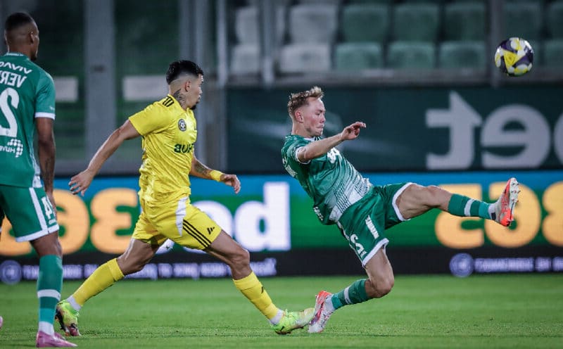 Швед игра за Лудогорец за сефте от октомври