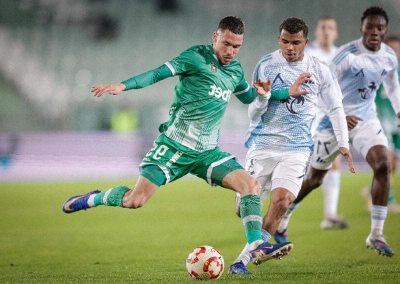 Левски няма да бърза с продажбата на Майкон: готви го за Европа и по-голям трансфер