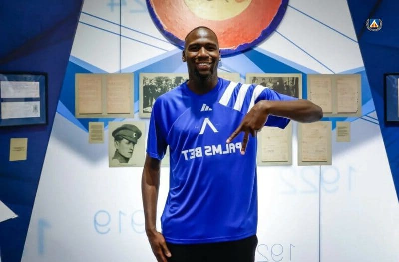 Сангаре проговори след тежката контузия: Ще се видим скоро!