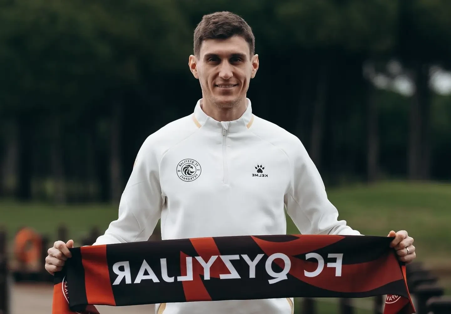 Роден бранител смени Шотрандия с Казахстан