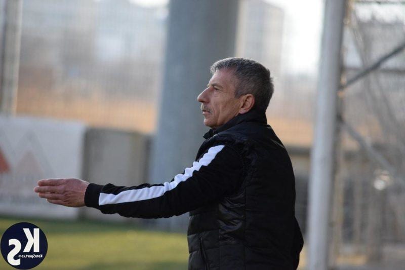 Ради Здравков: Янев се подсилва с крила и халфове, за да наложи стила си! С едно не съм съгласен и му го казвал