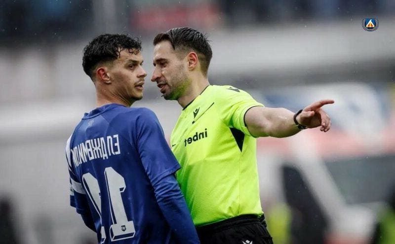 Гидженов с нов престижен наряд в Европа