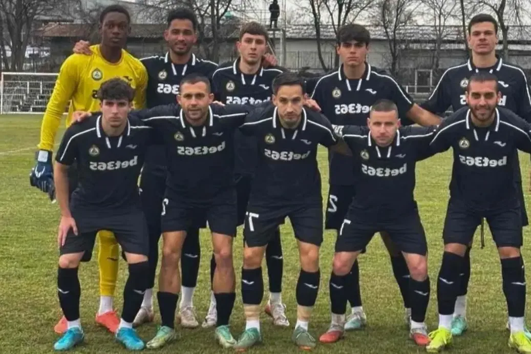 Славия с хикс срещу Марек