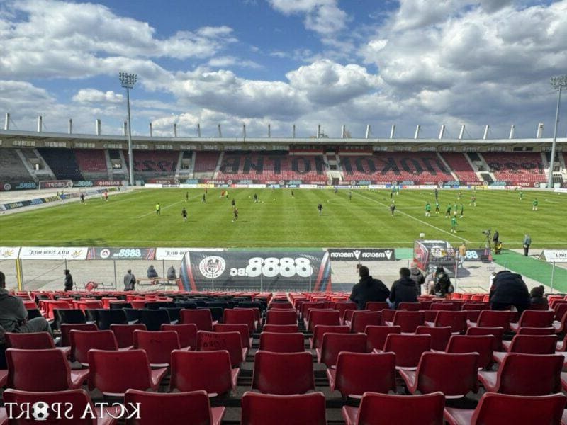 Локо Сф гласи славен треньор за директор! Любопитни имена са варианти за нов треньор