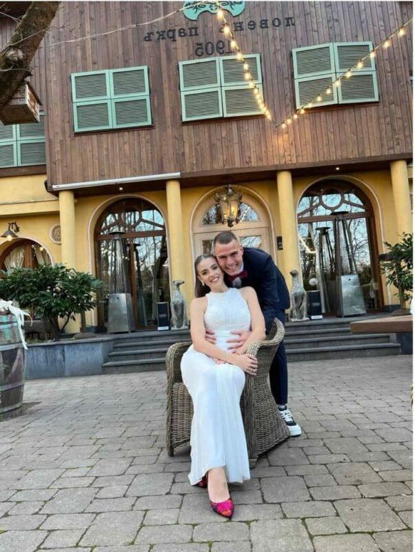 Да видиш ти! Най-добрият вратар от нас мина под венчило!