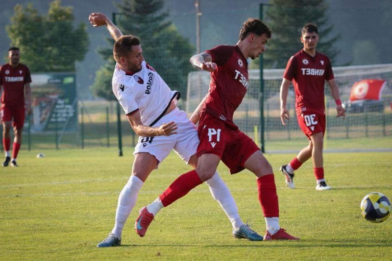 10 години и половина по-късно: синовете на Сашо Тунчев и Вальо Илиев си партнираха