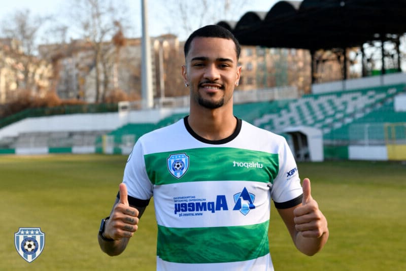 Още двама бразилци са на изхода в Черно море