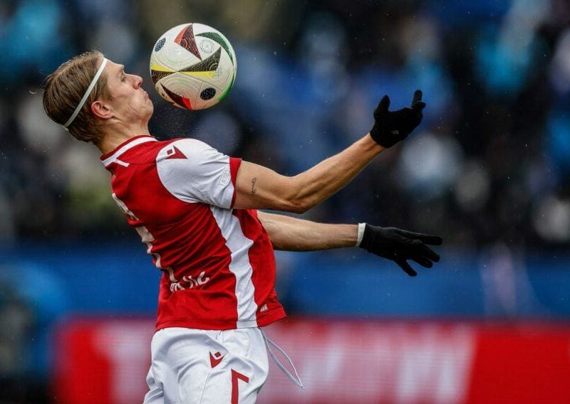 Натиреният в дубъла на ЦСКА Скаршем се заинати: не иска да разтрогне заради тлъста заплата