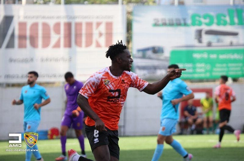 Скъп или намерен по-подходящ? Левски се отказа от африкански таран