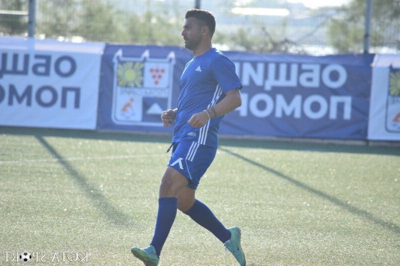 Бабангида: Левски взе 3 точки с голямо значение, но хърватите още не са готови