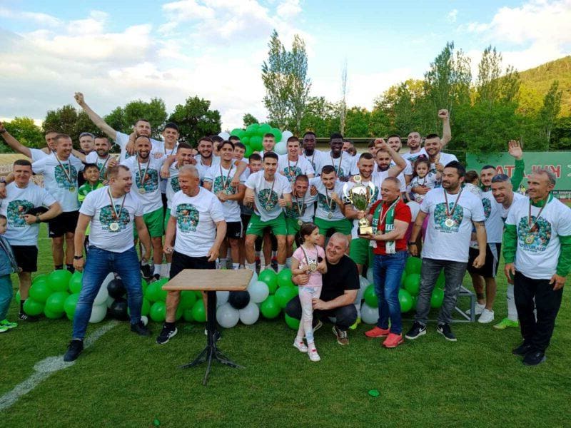 Вихрен се разделя с млад бранител